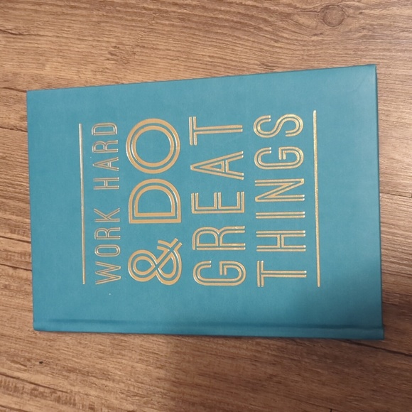 Notebook - Picture 1 of 3